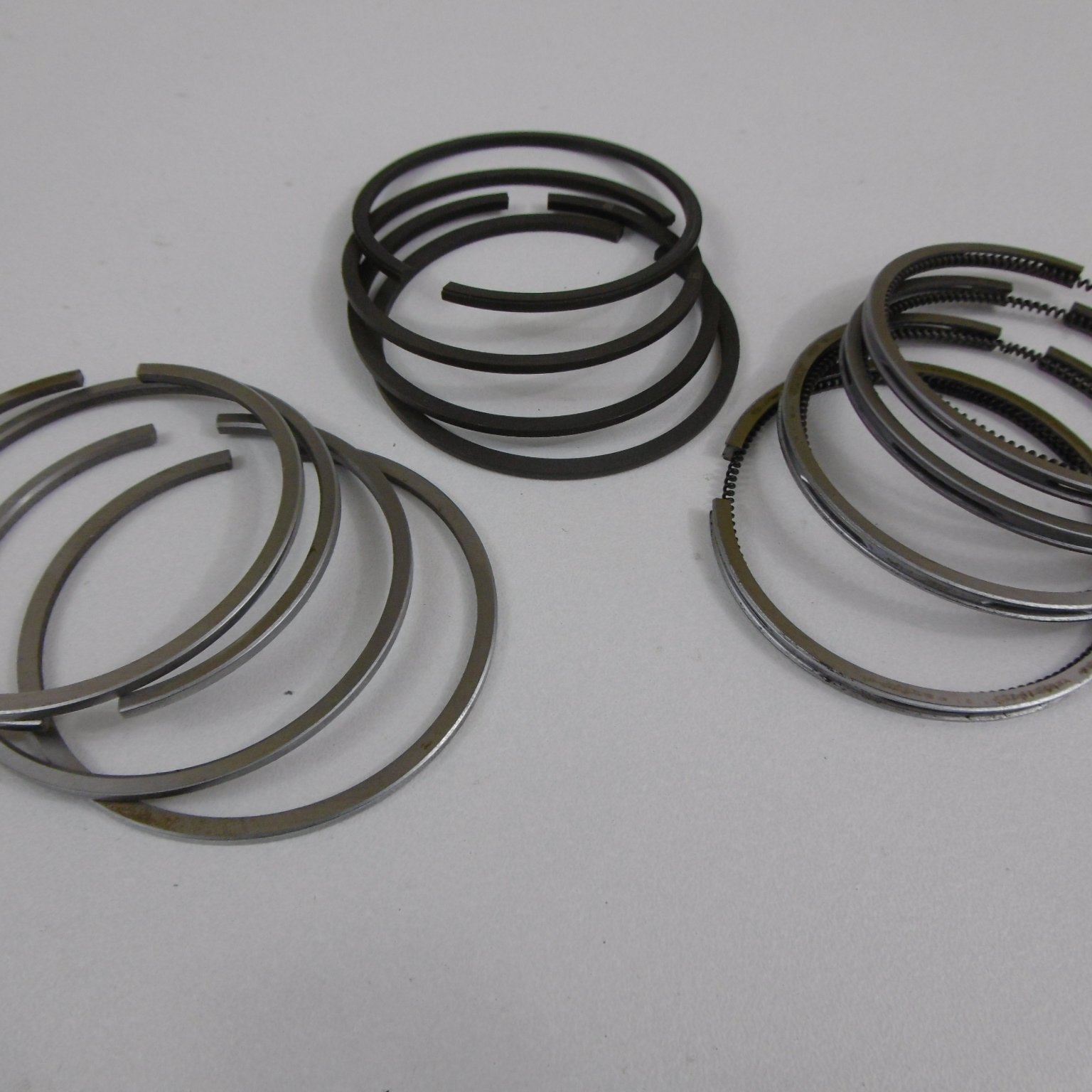 Boîte Métal BERLIET – Jeu Segments De Pistons – Années 1950 – Vintage France